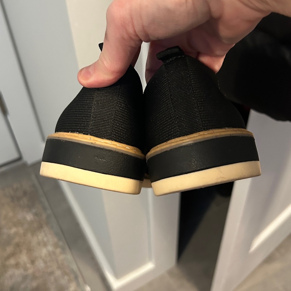 Black Slip-On ladies Shoes Taryn Rose - Picture 6 of 6